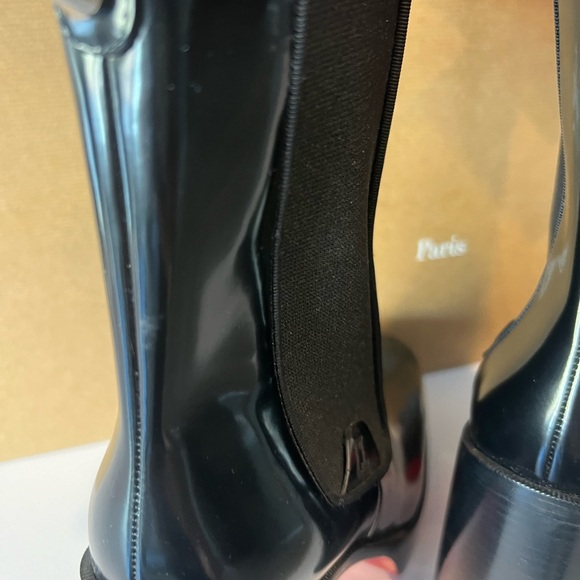 Christian Louboutin
Loubirain Calf-High Rain Boots Size 39 - Picture 3 of 7